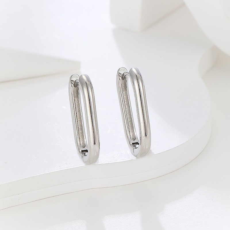 Pointed titanium steel lip stud product view