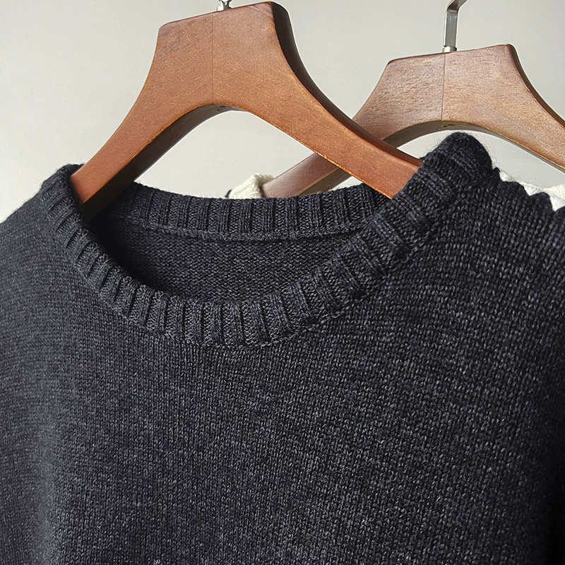 Woolen knitted sweater, with embroidery, European style