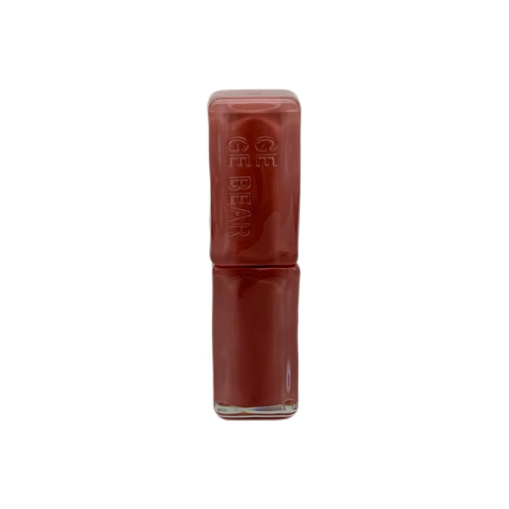 Glossy lipstick, with little bears, plump lips effect
