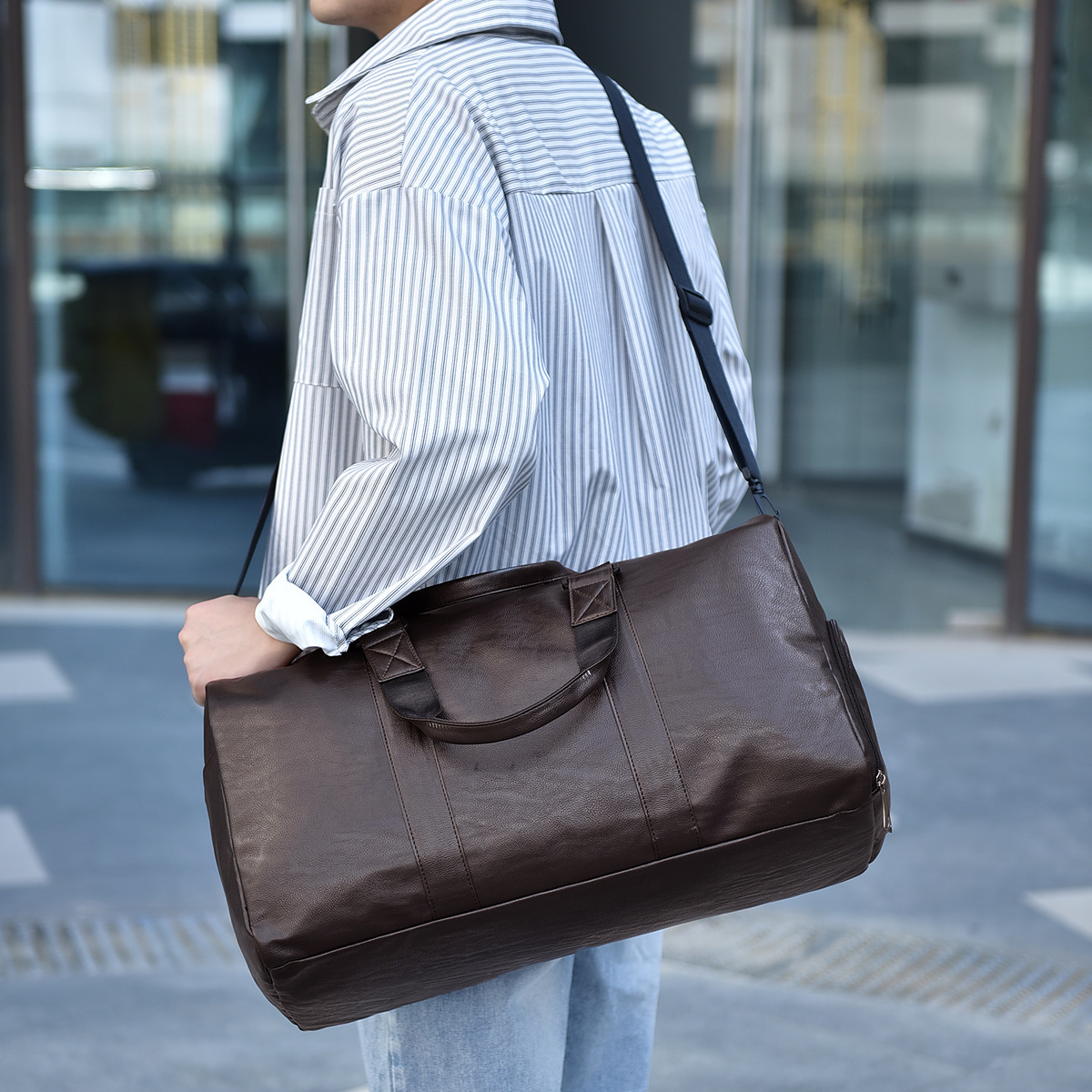 Feisha Bolso de viaje de cuero para hombre europeo y americano transfronterizo Bolso retro Bolso de yoga de fitness de mensajero de un solo hombro de gran capacidad