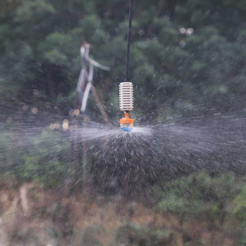 Jardín de lluvia Binnett azul pulverizador de pulverización invertido, pulverizador giratorio, precio unitario sin impuestos