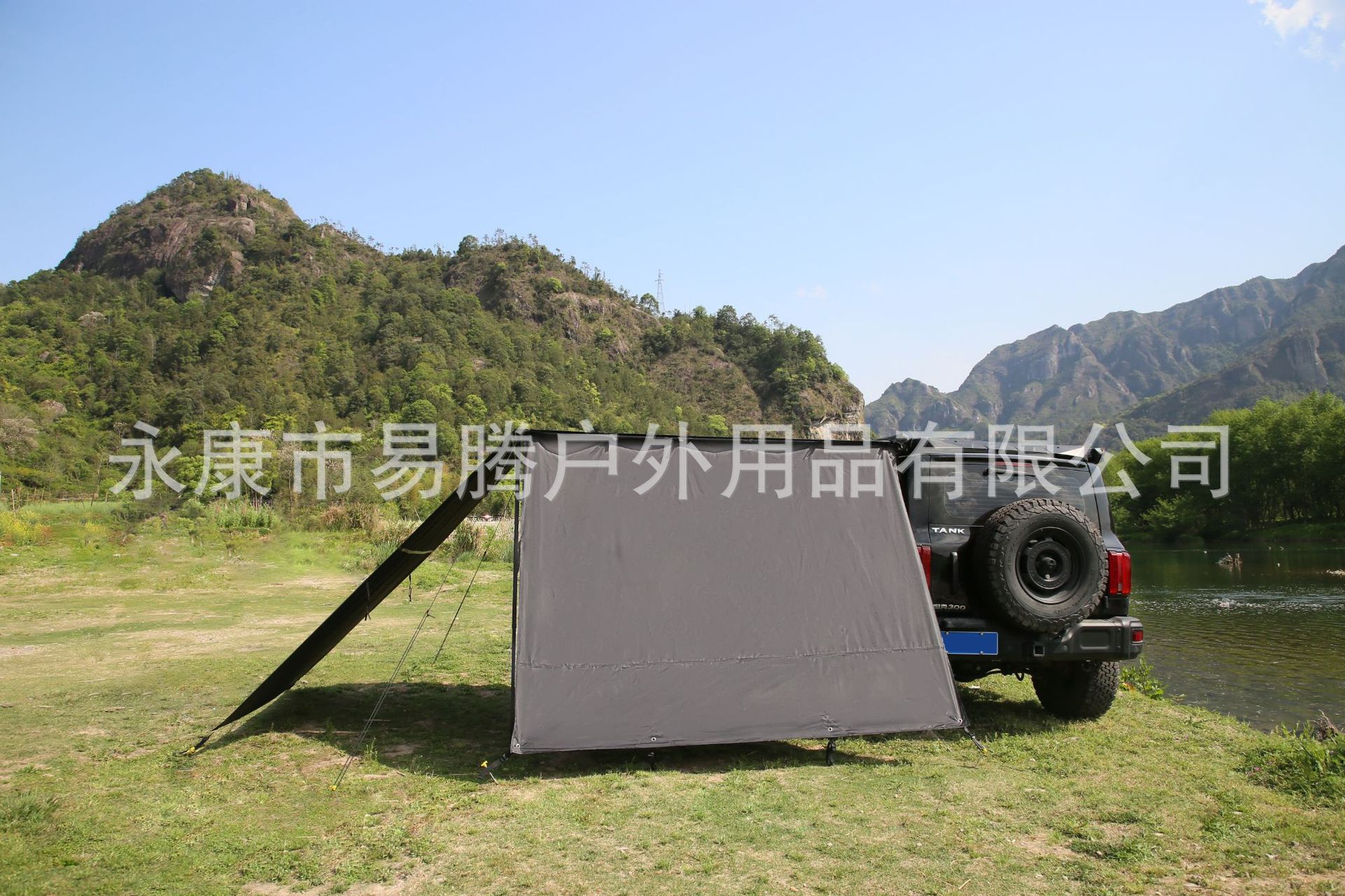 In-Stock Outdoor Camping Thickened Black-Coated Tarp Windproof Sunshade Tent Car Side Expansion Canopy Sunshade
