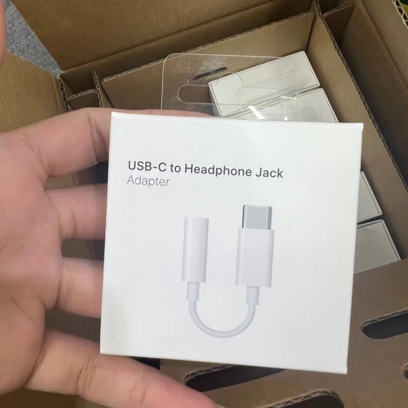 USB-C to 3.5mm headphone converter for iPhon15/16 mobile phone Type-C round hole audio cable