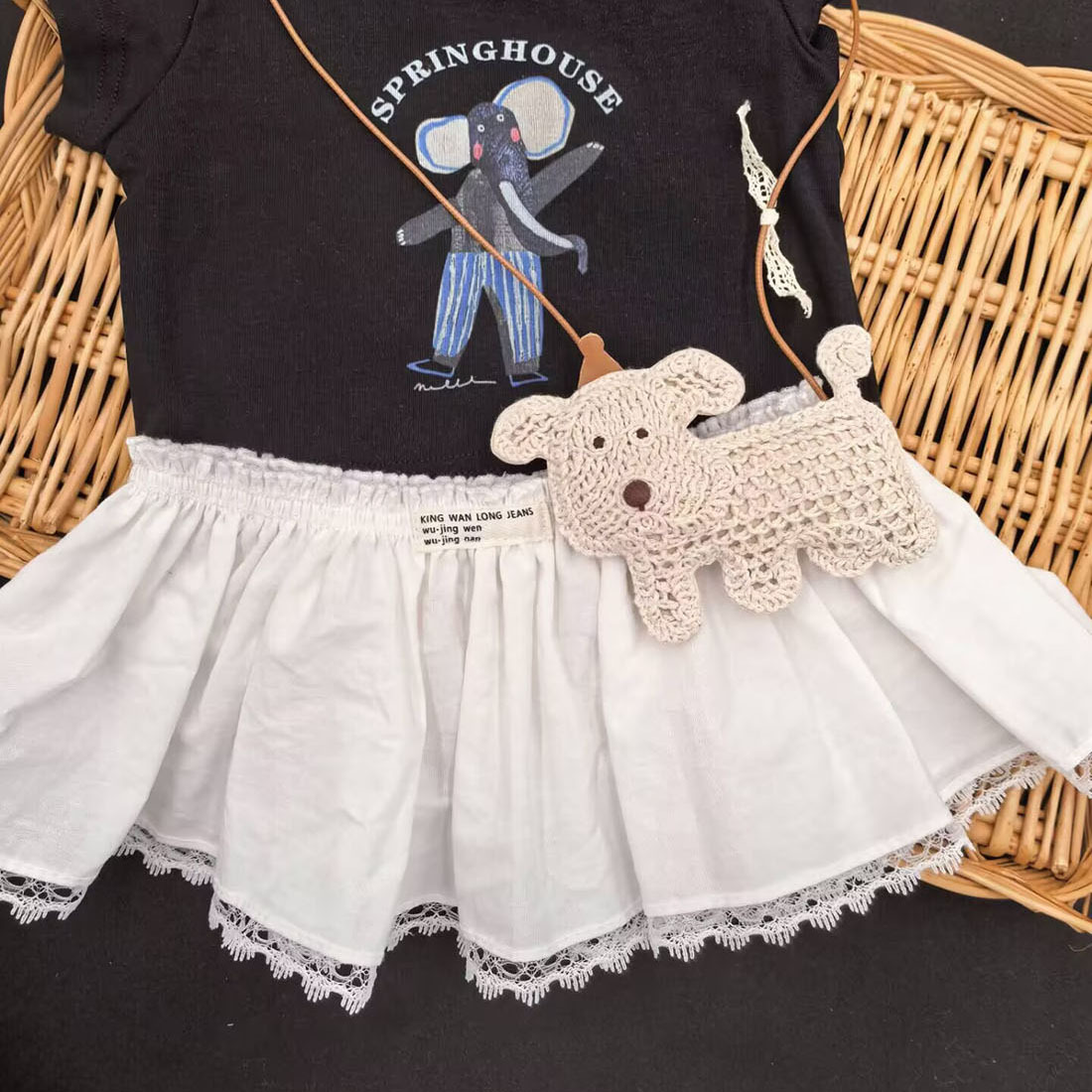 原创手工钩针可爱立体小狗吊饰 儿童凹造型狗狗小挂饰公仔