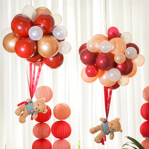 Wedding bear floating in the air balloon new house woman's bedroom ins style engagement room layout wedding scene high-end sense