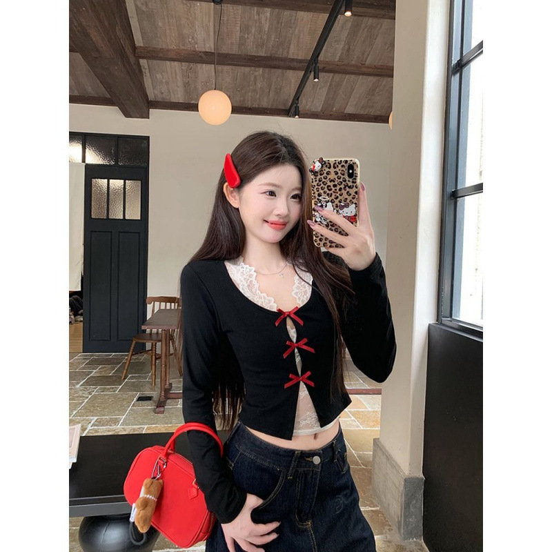 Factory Direct Sales Wholesale Black Long-Sleeved Knitwear for Women Autum Lace Inner Bow Cut Out Short Top Factory Direct Sales Wholesale Black Long-Sleeved Knitwear for Women Autum Lace Inner Bow Cut Out Short Top