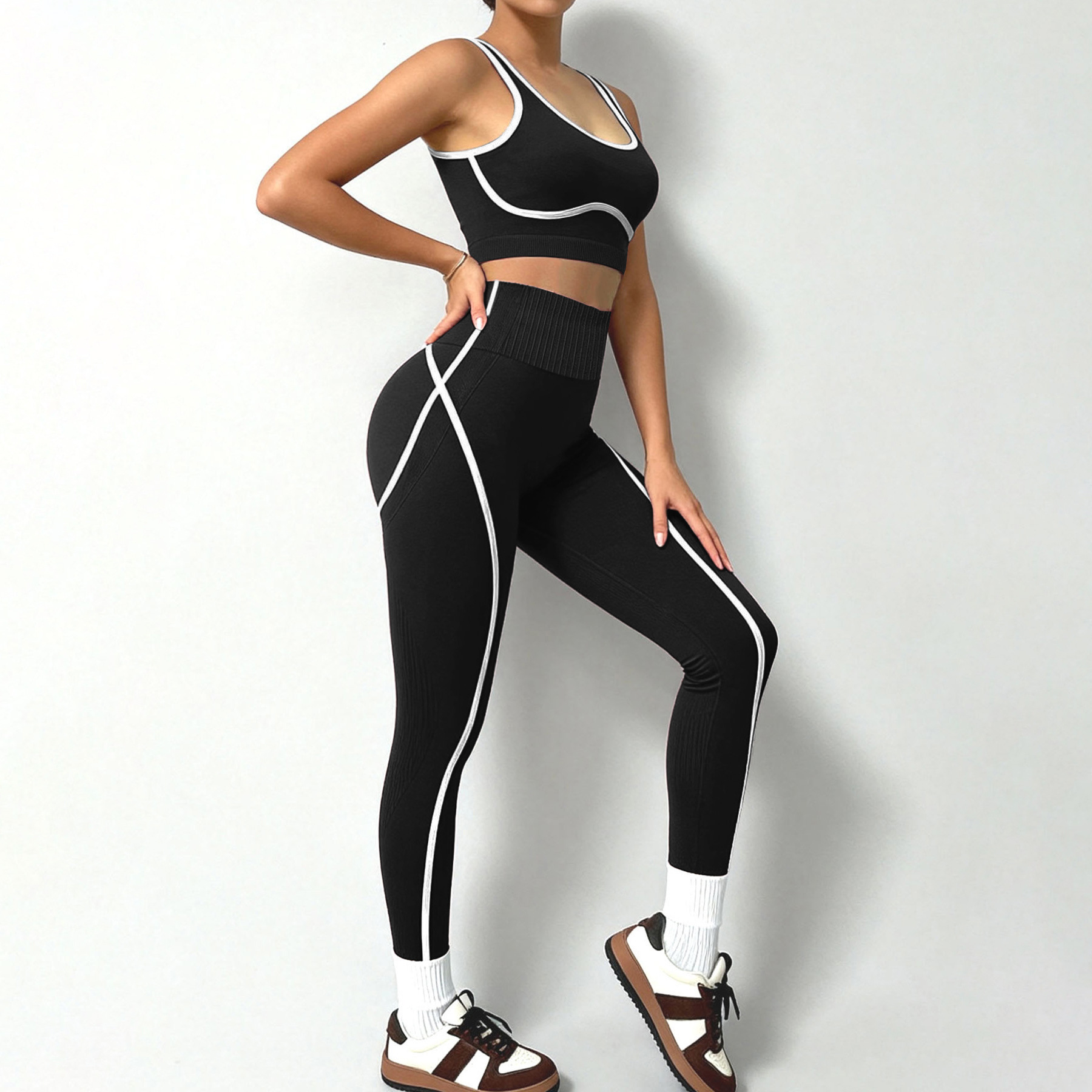 Nieuwe kleding: vest, heupliftende broek, yogapak, sneldrogend sportpak in contrasterende kleuren, casual hardloop- en fitnesspak_voghion.com