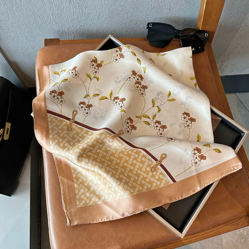 Bufandas de seda para mujeres 2025 primavera y otoño moda versátil temperamento minimalista 65cm bufandas de seda simuladas bufandas delgadas bufandas