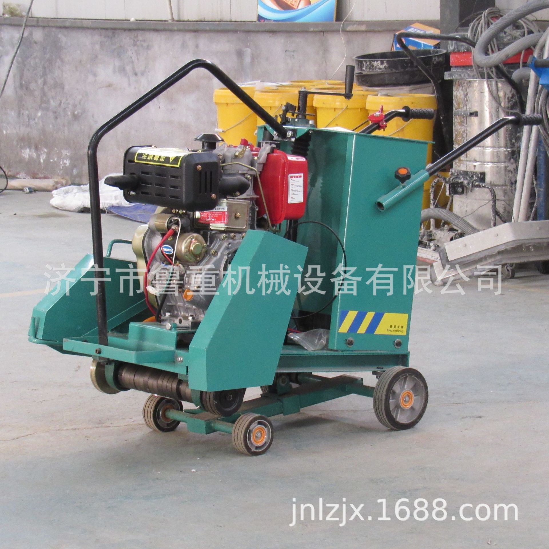 厂家生产高效高质量汽油混凝土切割机 汽油马路切割机路面切缝机