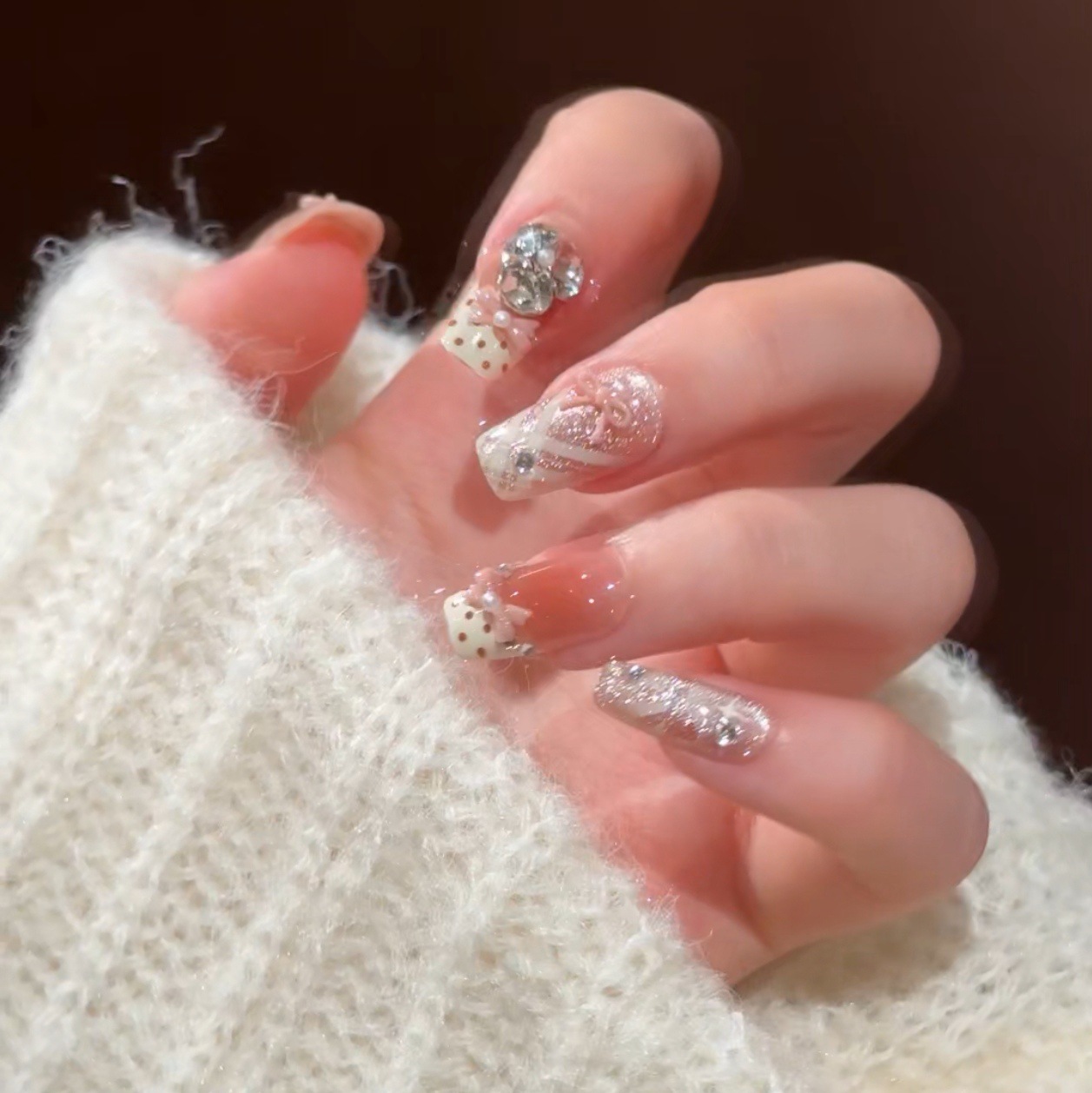 Usar parches de uñas de uñas fabricantes de productos terminados al por mayor de parches de uñas medianos y largos 2026 otoño y invierno nuevas uñas falsas