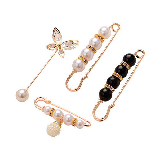 The trouser waistband is changed to a small pin to fix the clothes clip, waist tightening artifact brooch, trouser waist is tightened and adjusted to prevent exposure buckle