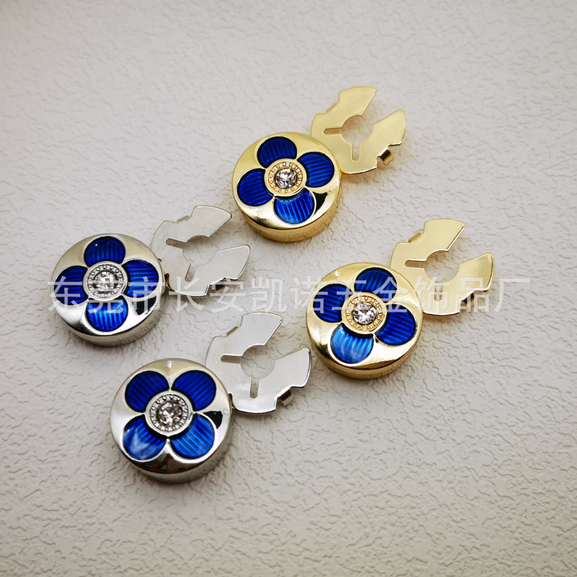 Round Four-leaf Clover Cufflinks French Cufflinks Cufflinks Men's Suit Cufflinks Cuff Nails Shirt Links Cufflinks Men