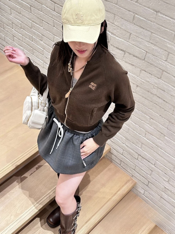 miu系字母刺绣针织开衫24FW早秋新款立领拉链针织外套上衣女|undefined