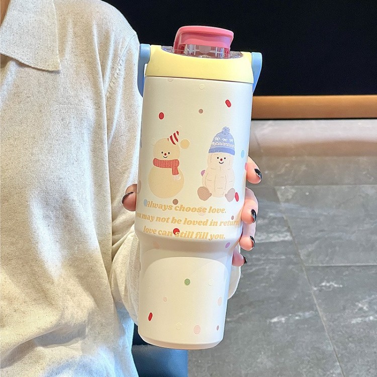 Hombres y mujeres nuevas tazas de aislamiento de alto valor facial de oficina tazas de hielo de doble bebida con mangas de paja portátiles tazas de agua de estudiantes al por mayor