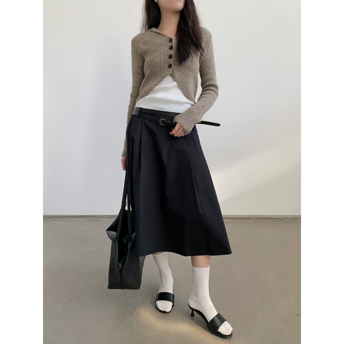 Yi En Ou inbyin плиссированная юбка с тонким полутелом Женская весенняя юбка средней и длинной юбка с высокой талией