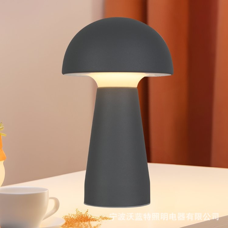 Luz de pescado de metal de alto valor elegante y simple, moderna y lujosa, textura de hierro forjado, sala de estar, estudio, dormitorio