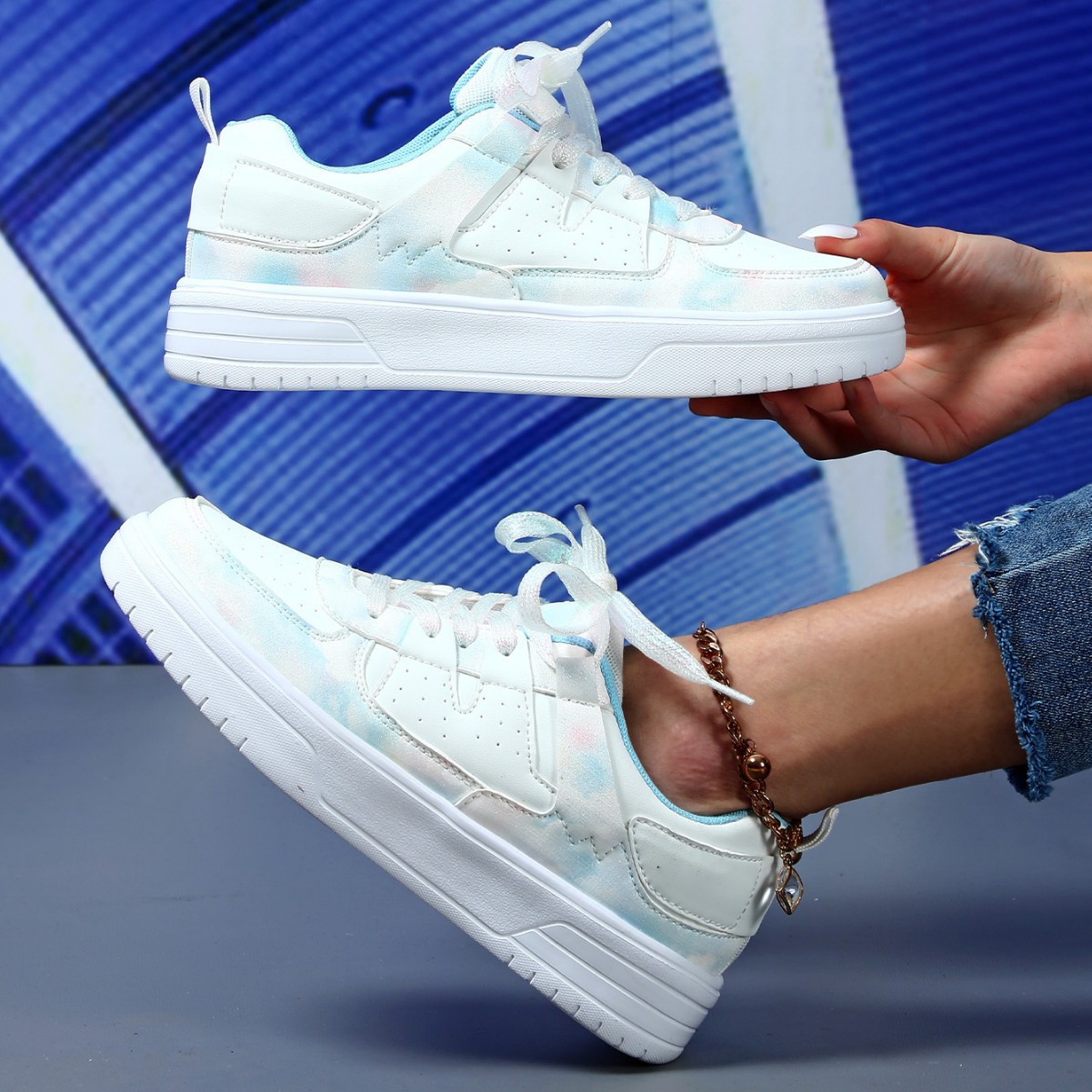 Zapatillas de plataforma de pareja de moda de estilo coreano zapatos deportivos cómodos de fondo suave zapatos de mujer casuales al aire libre de moda con cordones