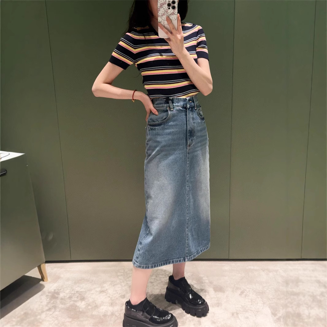 2025早春新款南油pra复古时尚气质优雅通勤百搭款牛仔喇叭半身裙