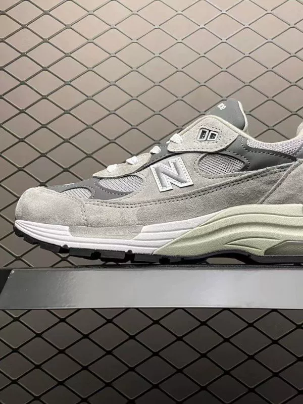 Обувь женская Putian Chunyuan NB992 Yuanzu серые Daddy Shoes Slows Reto the Victor мужские кроссовки для отдыха спорта беговые