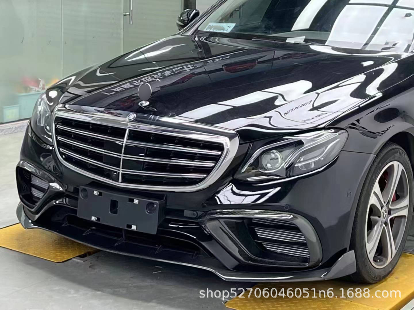 Suitable for 16-20 Mercedes-Benz E-Class W213 Early Model Standard Modification Standard E63Amg Front Bumper Grille Surround