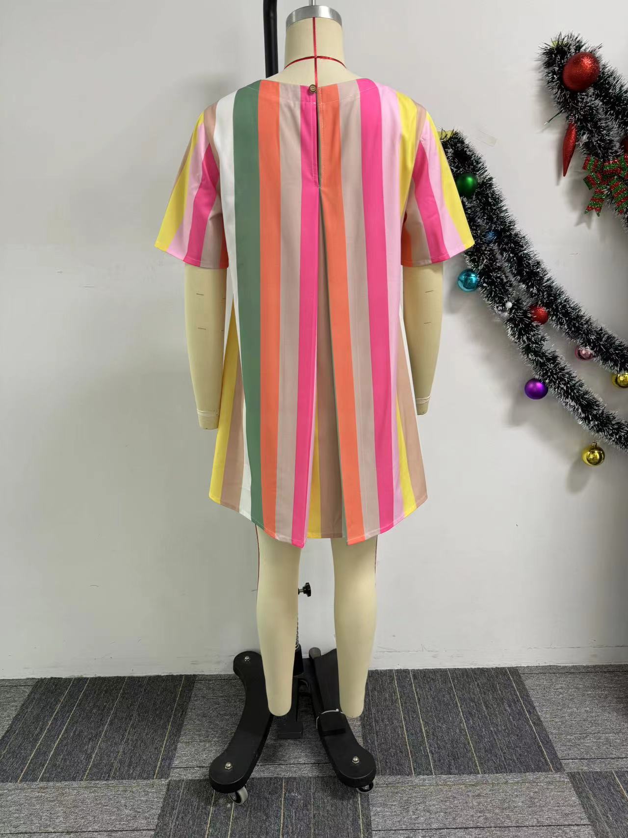 Women Stripes Stitching Pocket Short Sleeve Dress