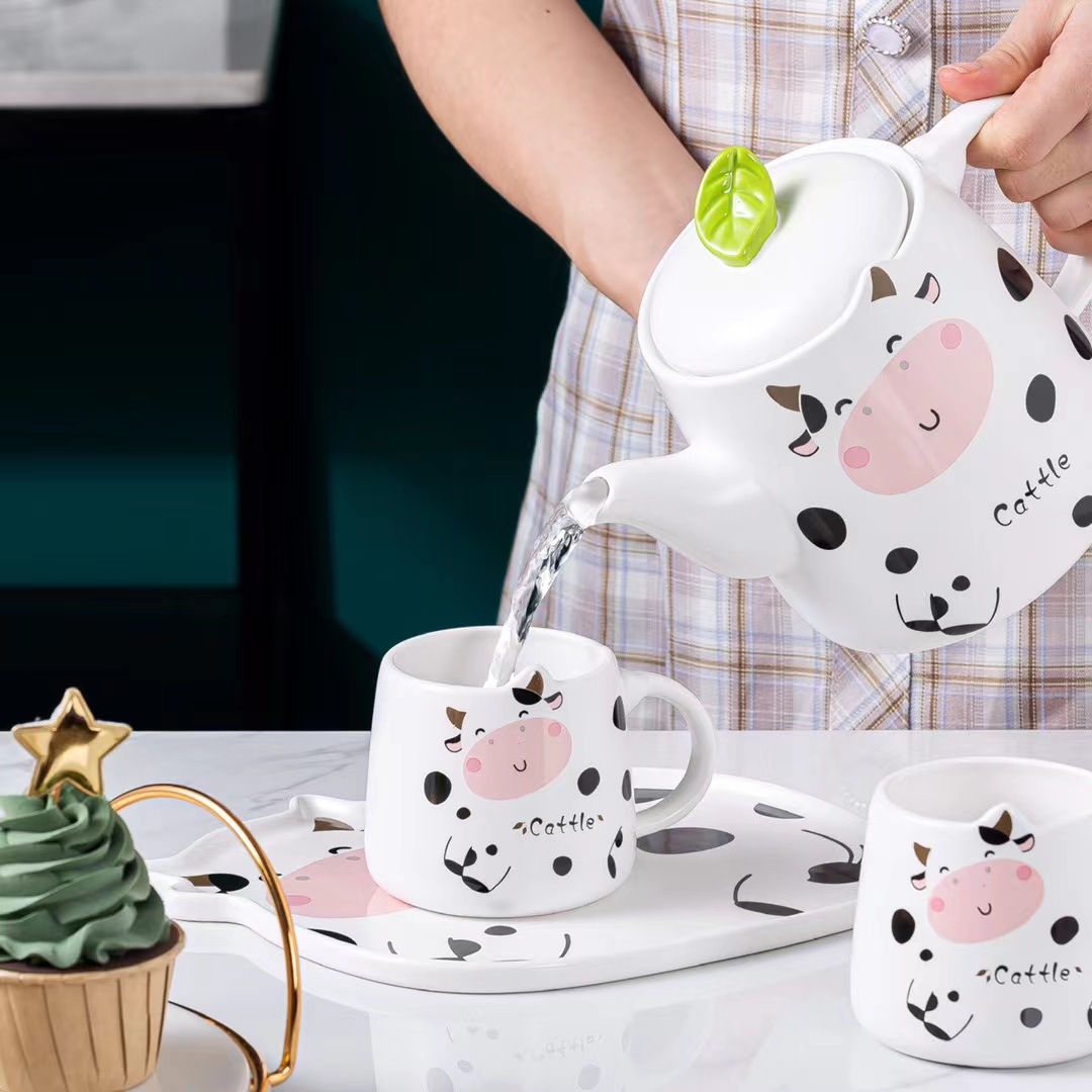 Juego de jarra de agua fría con diseño de vaca estilo caricatura y tazas, vajilla floral para té, tazas de cerámica para regalo, para bebidas frías.