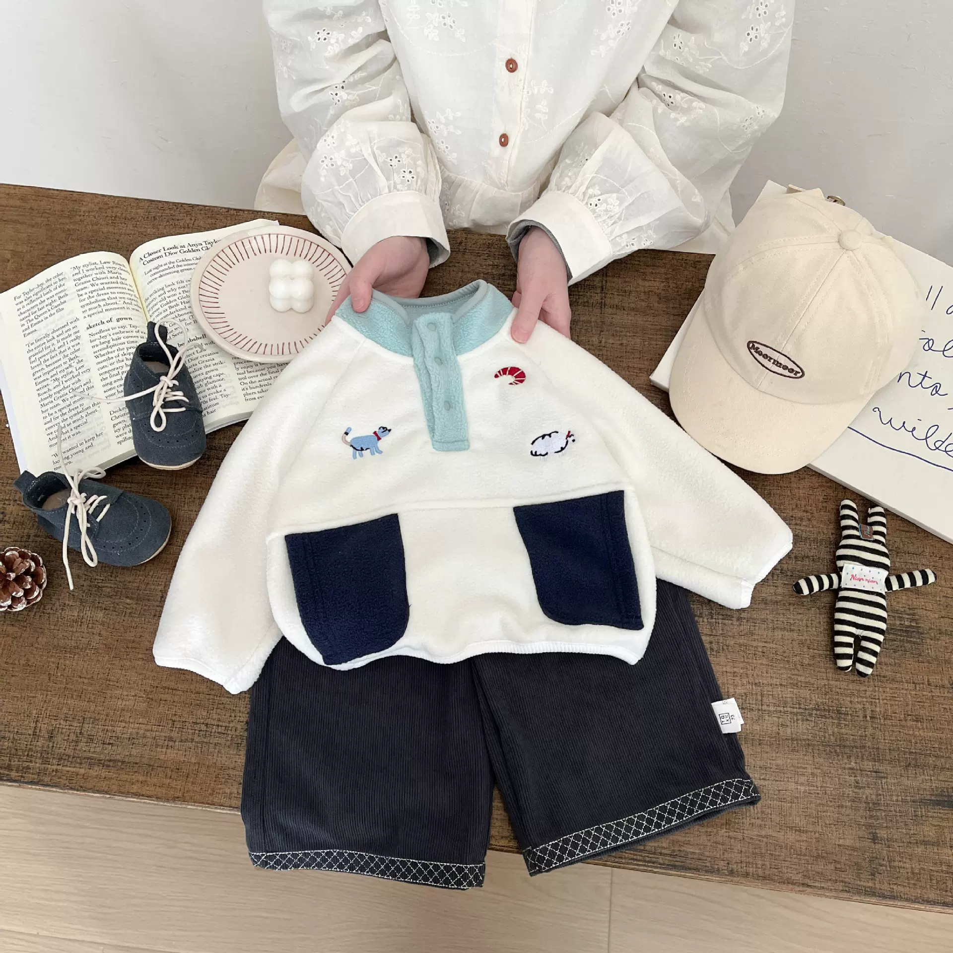 早春婴儿衣服超萌韩系宝宝撞色保暖摇粒绒套头卫衣春秋季百搭外套