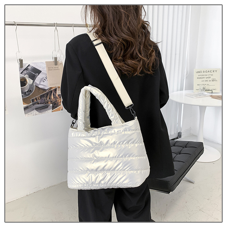 Square Shape Sewing Craft Multicolor Color Medium Size Medium Nylon Solid Color Fashion Quilted Square Zipper Handbag Crossbody Bag Square Bag