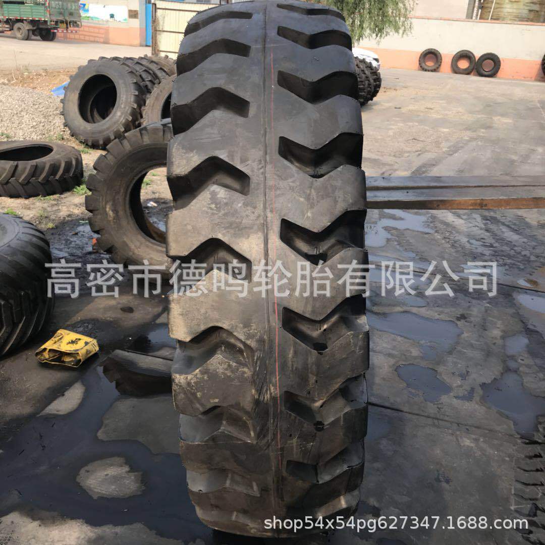 Suministro de fábrica maquinaria de construcción neumático 18.00-25 grúa neumático 1800-25