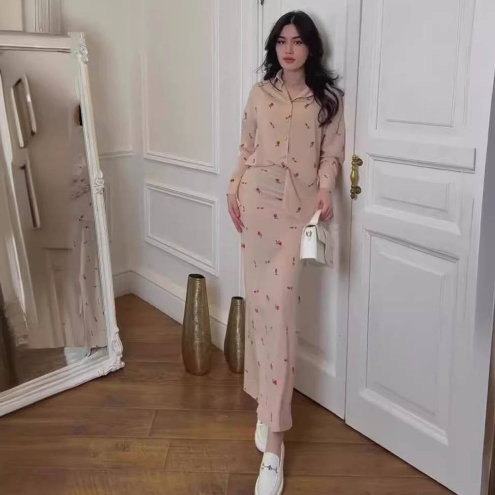 Abbigliamento da donna, estivo, due pezzi, traspirante, casual, con risvolto, vestito con stampa floreale_voghion.com