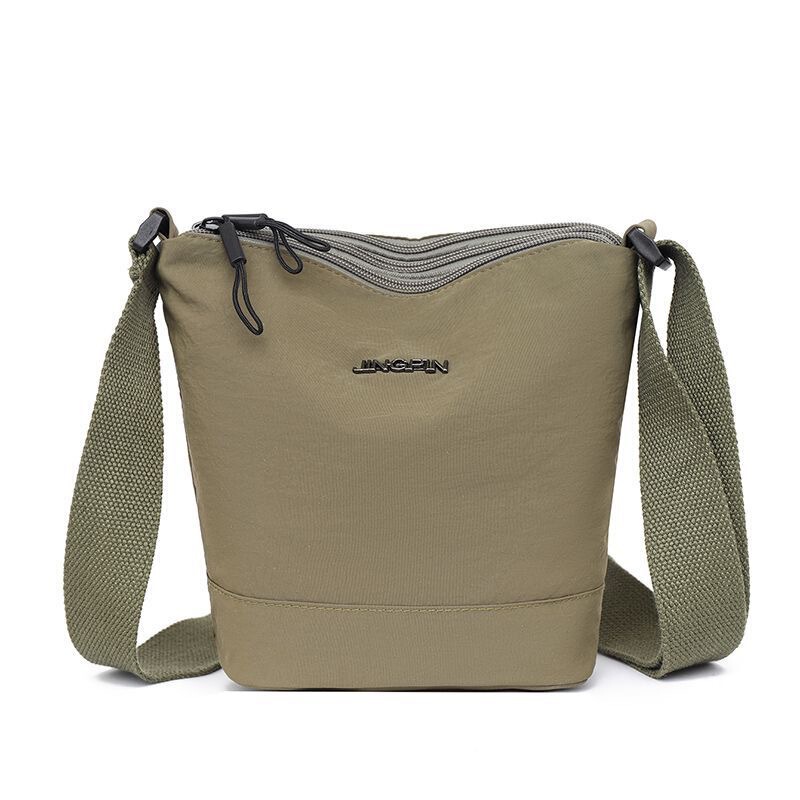 Versatile women's shoulder bag for street wear, work and commuting, daily travel cosmetics storage bag, wholesale