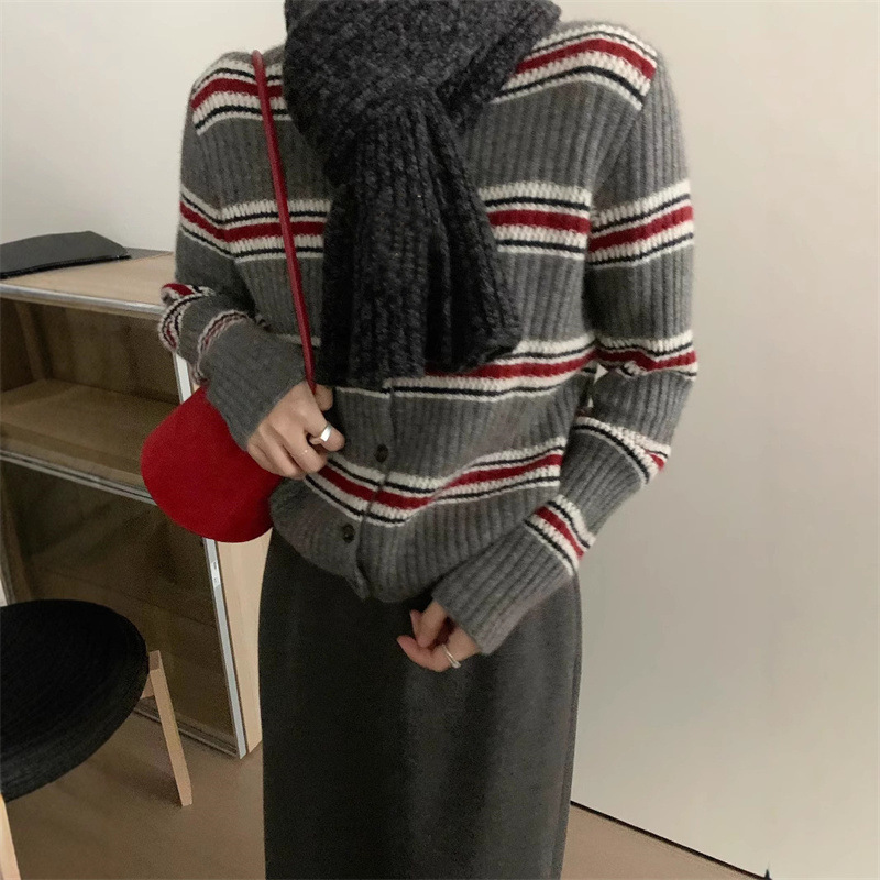 韩版时尚撞色圆领条纹针织开衫女2025秋冬宽松小众设计感毛衣外套|undefined