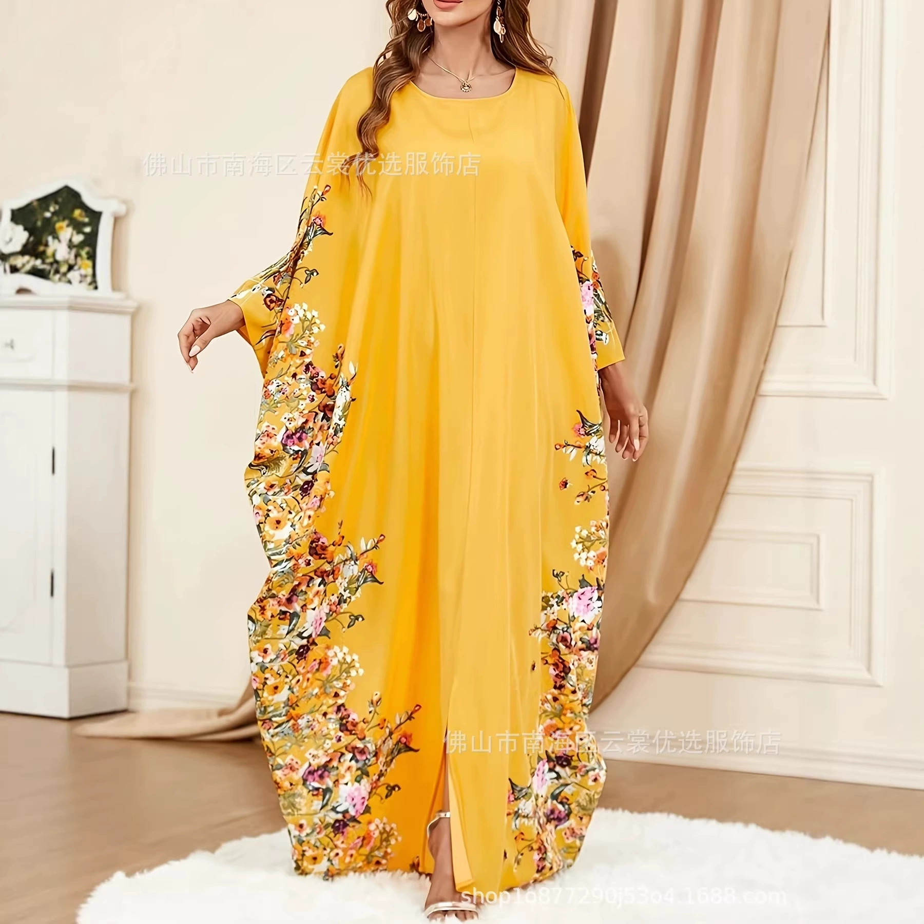 Ближневосточный мусульманский рукав летучей мыши трансграничная внешняя одежда свободная мода плюс размер платье модный темперамент