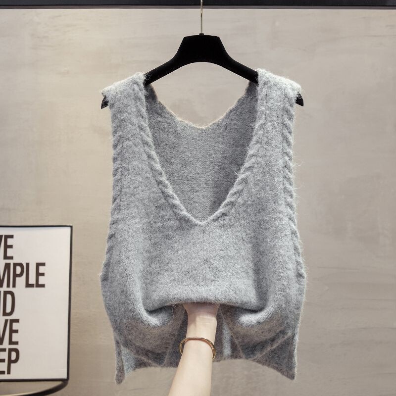 Casual style knitted sweater, pink soft Korean-style sweater, soft-feel women's vest, retro collar, white camisole Casual style knitted sweater, pink soft Korean-style sweater, soft-feel women's vest, retro collar, white camisole