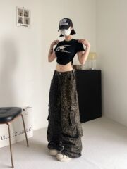 アメリカの高街豹紋工装長ズボンの女性春の小衆のデザイン感がゆったりしています。