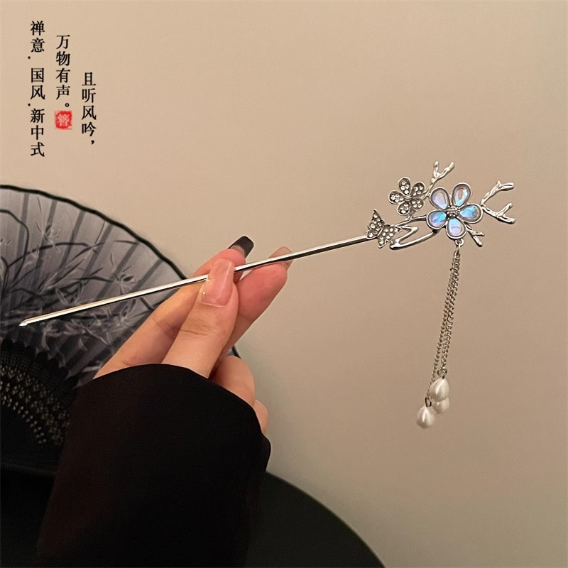 Nuevo estilo chino mariposa bordilla pinzas de cabello para mujeres detrás de la cabeza pinzas de cabello antiguo estilo Han tocado de alto nivel sensación de paso pinzas de cabello