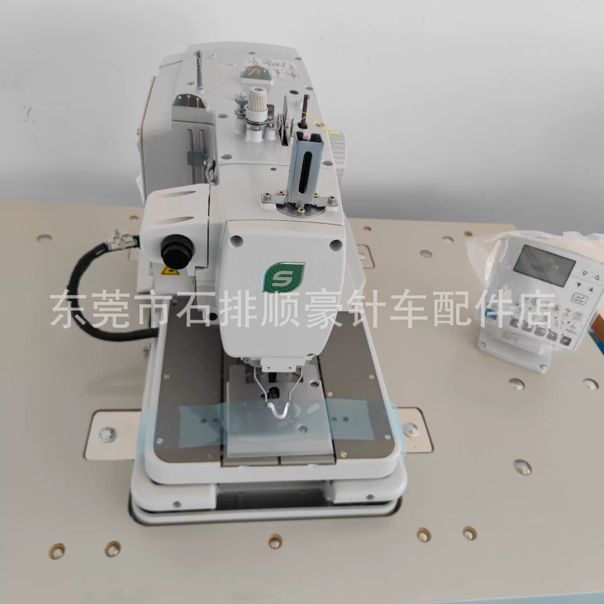 舒普SP-9820圆头锁眼机牛仔西服西裤凤眼机扣眼设备缝纫机高效