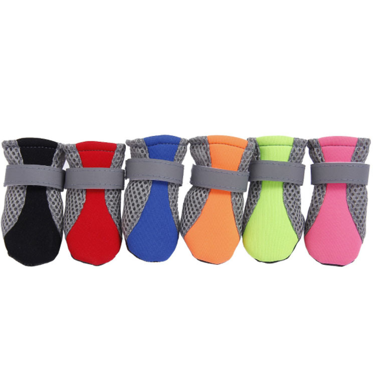 新款狗狗鞋子春秋小型犬鞋不掉腳透氣軟底小狗寵物鞋寵物狗鞋子