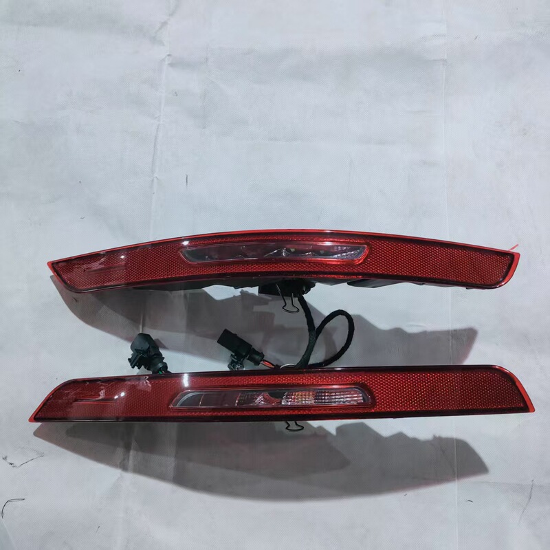 Cross-Border Applicable Porsche 14-18 Macan Rear Bumper Light Rear Tail Light Right 95B945726J Auto Parts