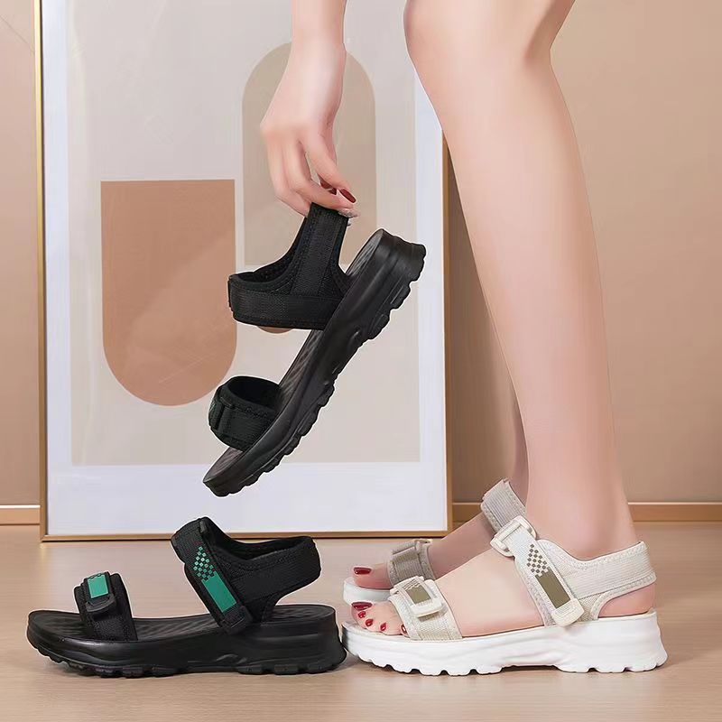 Sandalias deportivas para mujeres 2026 nuevo verano pequeño viento fragante velcro versátil ligero antideslizante versátil zapatos de playa casuales