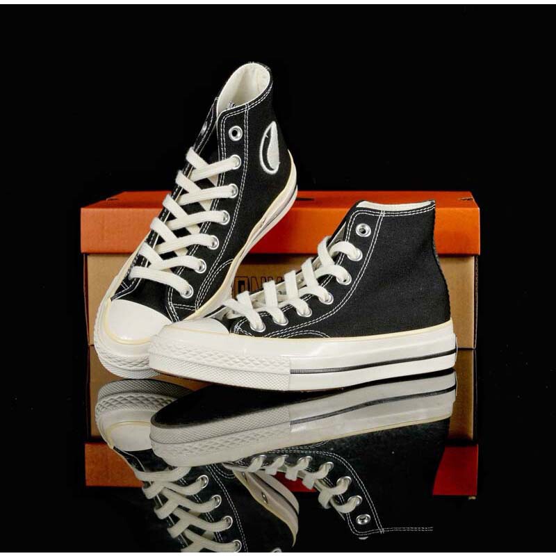 2026 New Tai Chi Yin-Yang Collaboration Black and Beige High-Top Couple's Canvas Sneakers