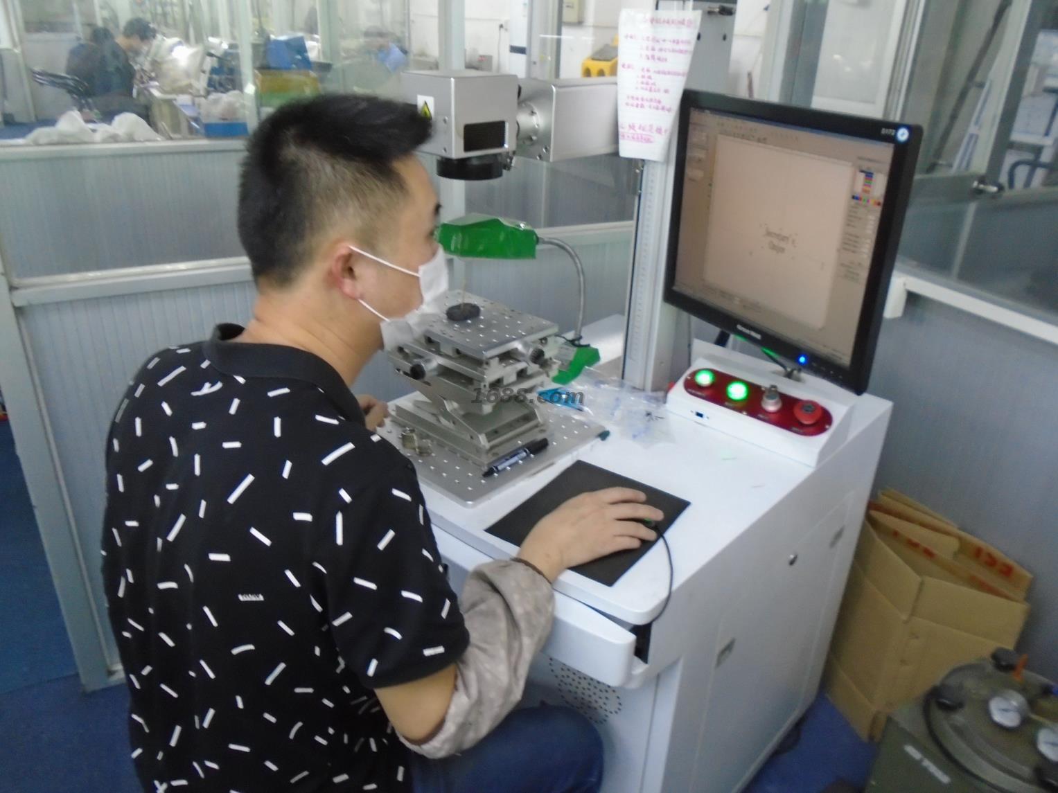 O1CN01KmXChG1CxpIYu7qMU_!!0-av