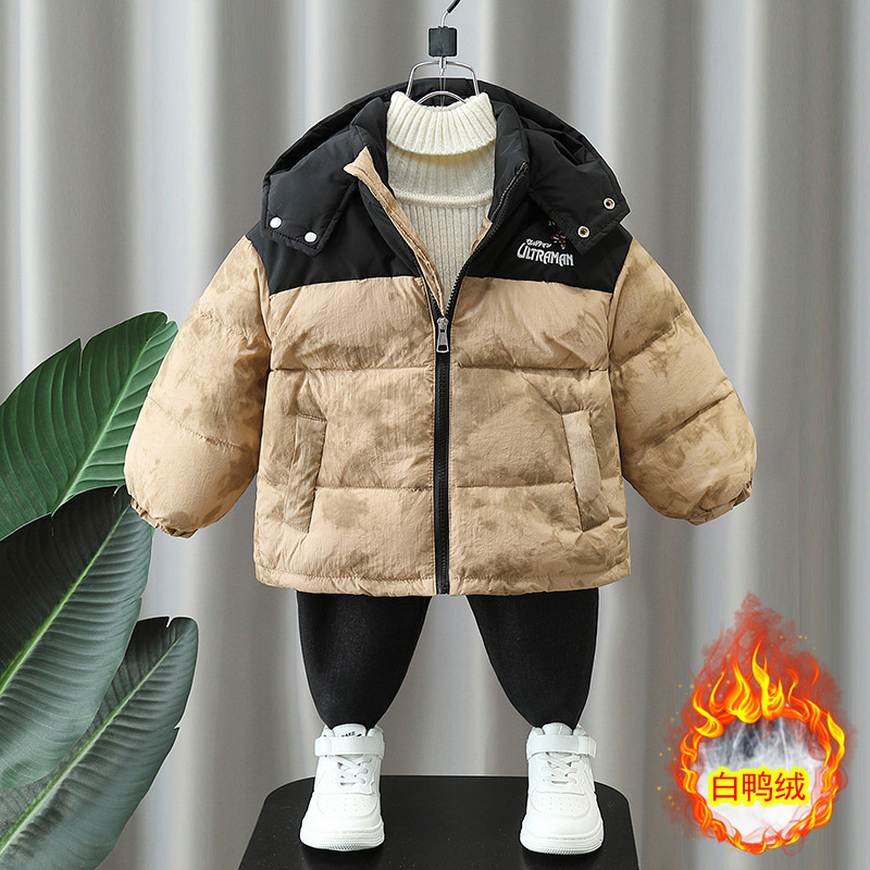 6613 Ultraman chaqueta de plumón para niños invierno 2025 nuevo estilo bebé guapos ropa de invierno cálido para niños marea de plumón de pato blanco