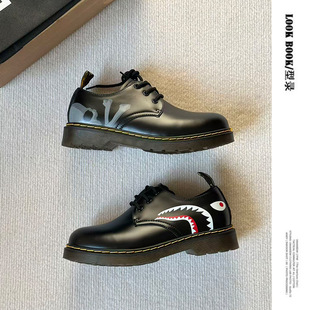 BAPE MMJ���R��Ь1461�͎���ƤӢ���L��a��ѥ�T�f��Ů���eƤЬ