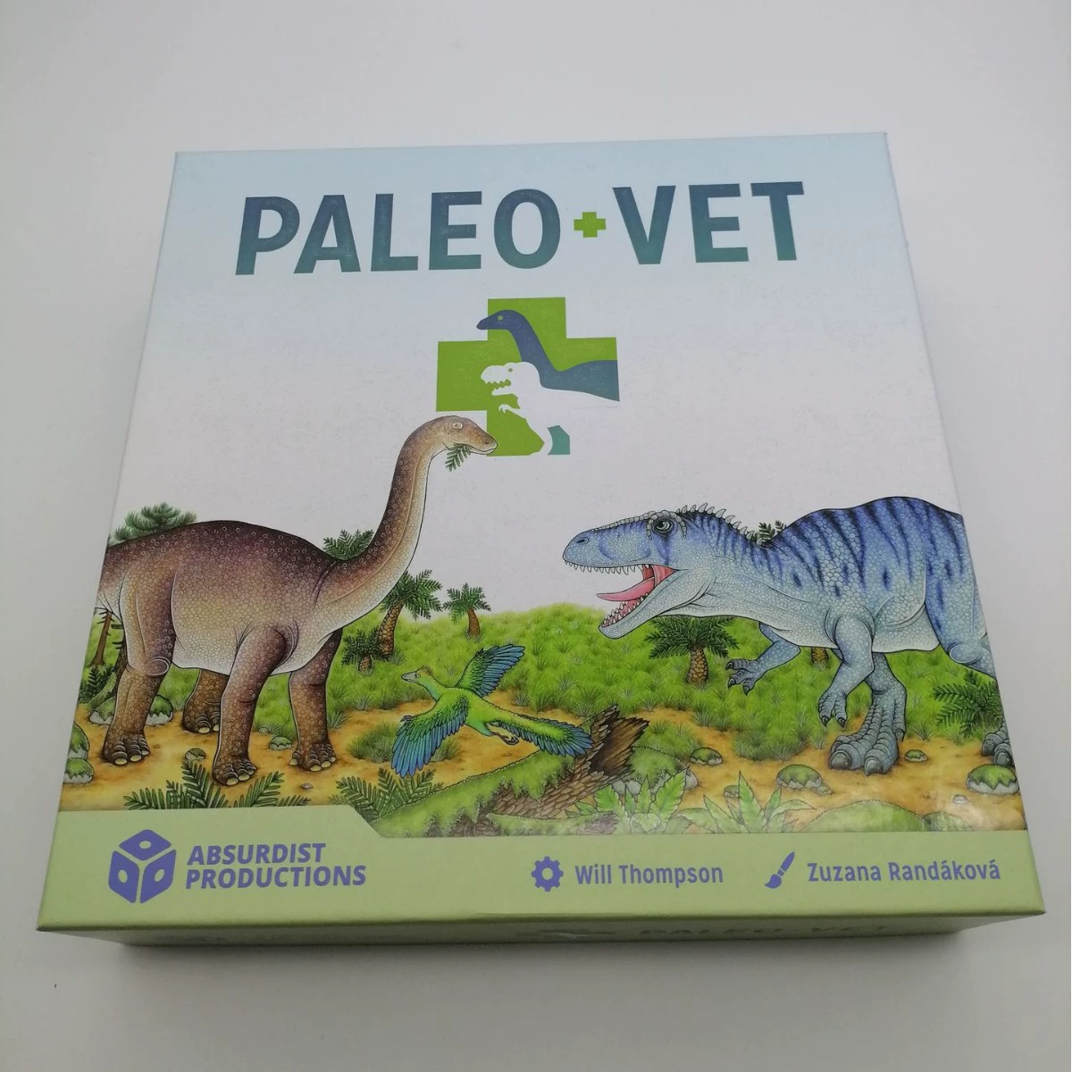 Игровой набор для 1-4 человек от 14 лет.