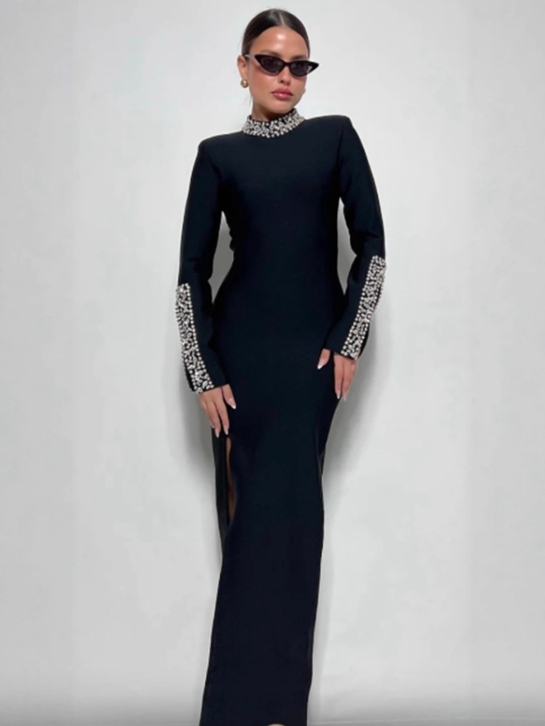 2026 Tiro real de temperamento e vestido versátil de renda com cauda de peixe de mangas compridas para mulheres na primavera e no outono, saia de quadril justa, saia longa