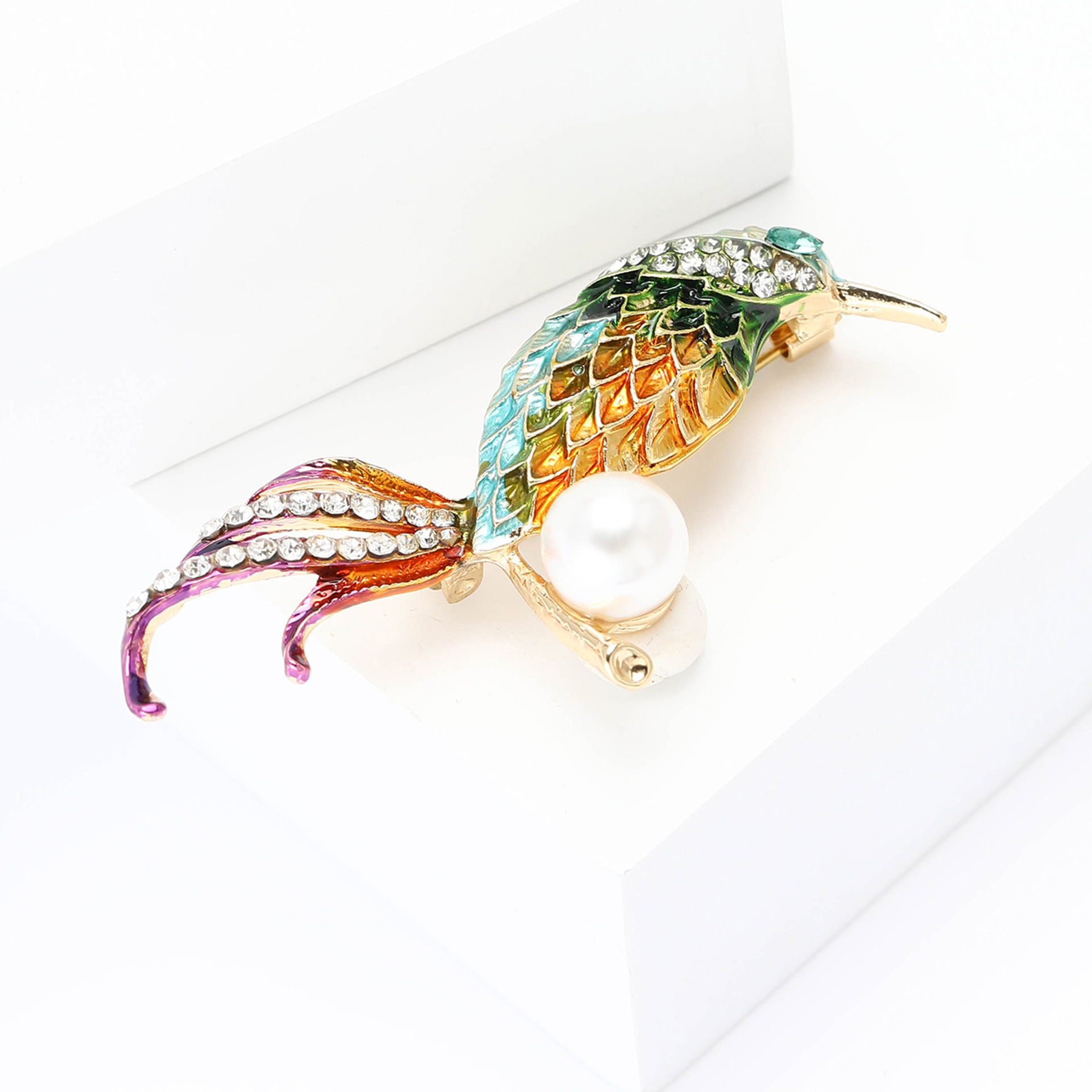 Women's Gender Elegant Simple Style Pin Animal Alloy Enamel Women's Brooches