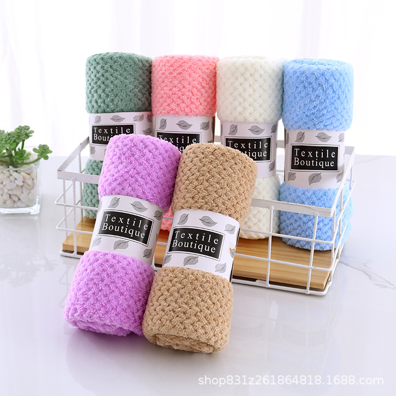 Coral Fleece Towels, Plain Pineapple Pattern, Five-Pack, Household Absorbent Towels for Adults and Children, Face Wash, Gift, Souvenir Towel