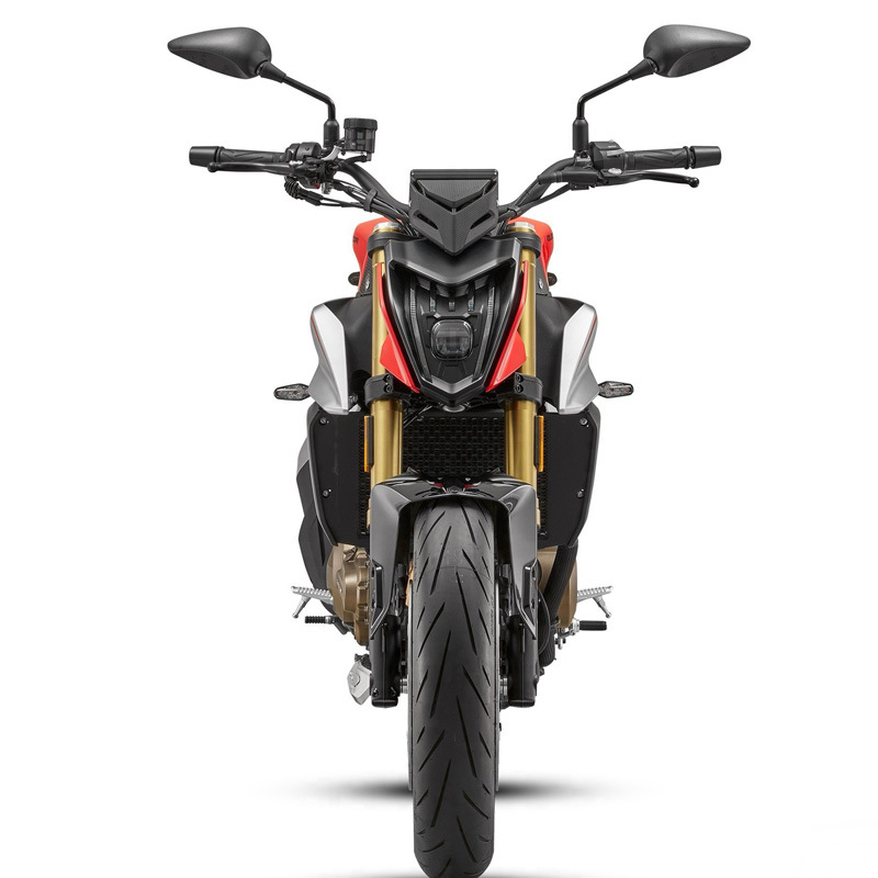 Auténtico Qianjiang Chase 550cc Guo Si Injección eléctrica puede montar en la marca de motocicleta de dos ruedas refrigerada por agua ABS + TCS ahorro de combustible