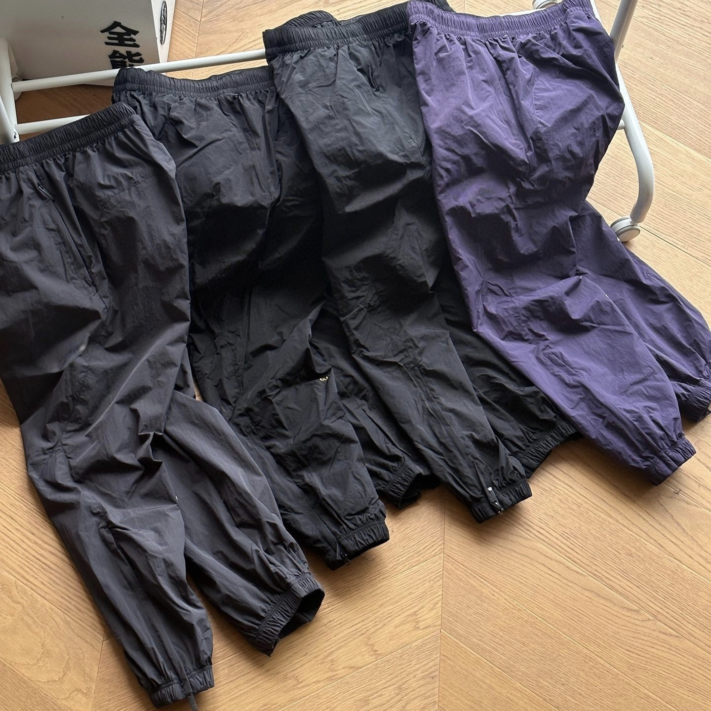 26 봄 가을 신상 해외 인기 남성 캐주얼 팬츠, 크로스보더 프린트 레터링 심플 커플 스포츠 롱 팬츠